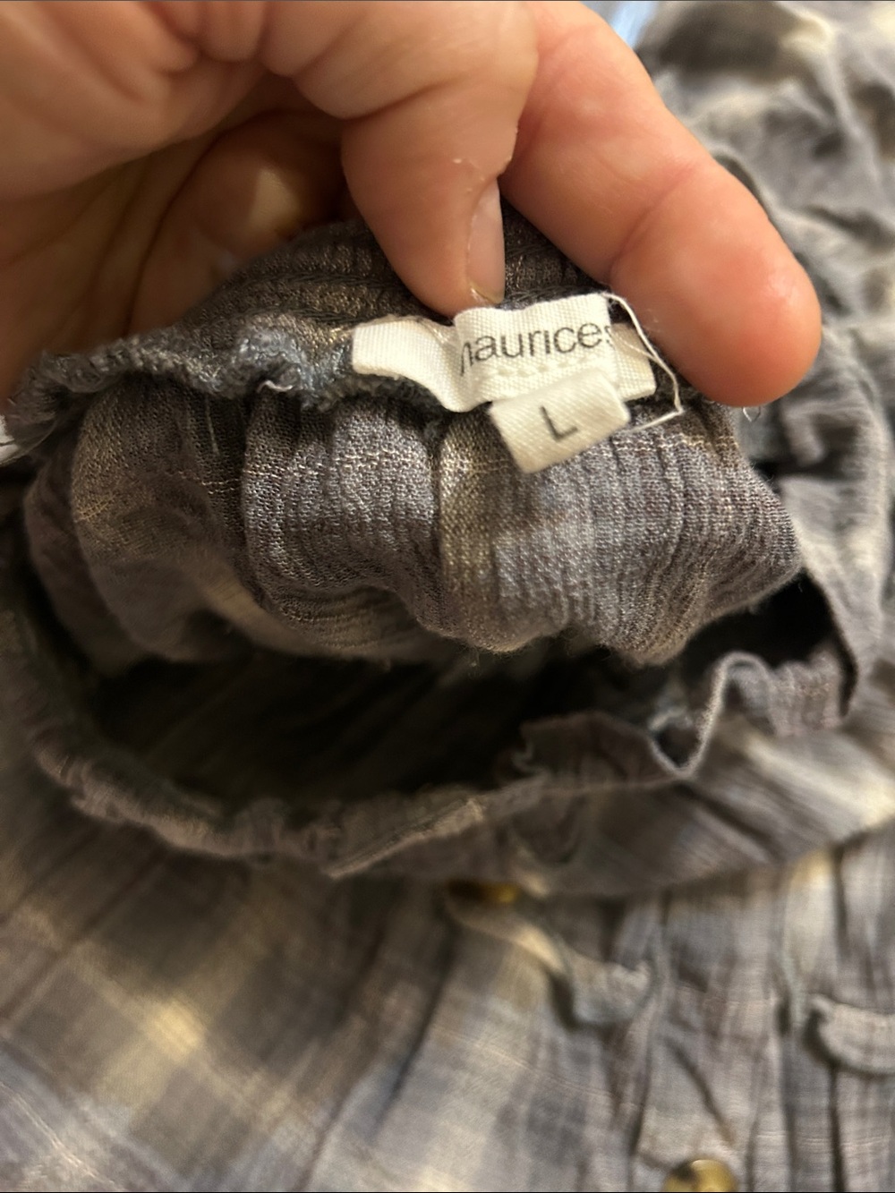 MAURICE’S Lightweight Gray Plaid Button-Front Peasant Top - Picture 9 of 9